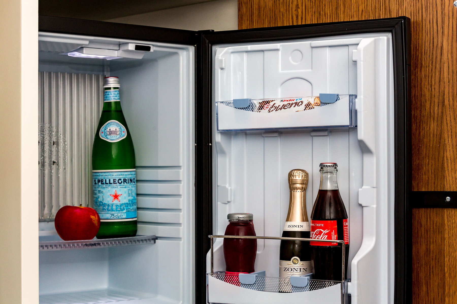 befüllter Kühlschrank